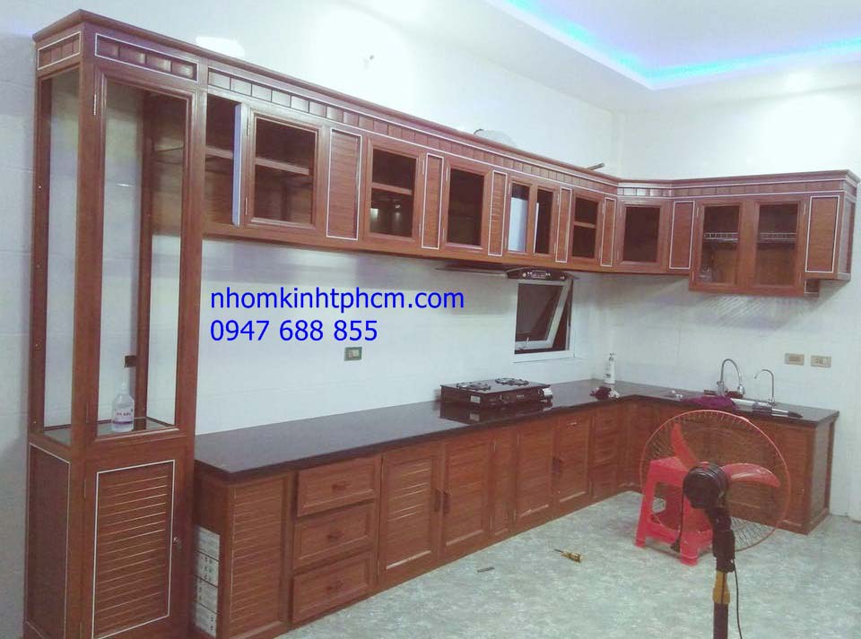 Tủ bếp nhôm kính đẹp HCM