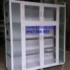 tủ kính trưng bày sản phẩm