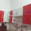 Tủ bếp kính màu giá rẻ hcm