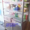 Đóng tủ trưng bày nước hoa nhôm kính