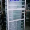 Tủ kính trưng bày nước hoa